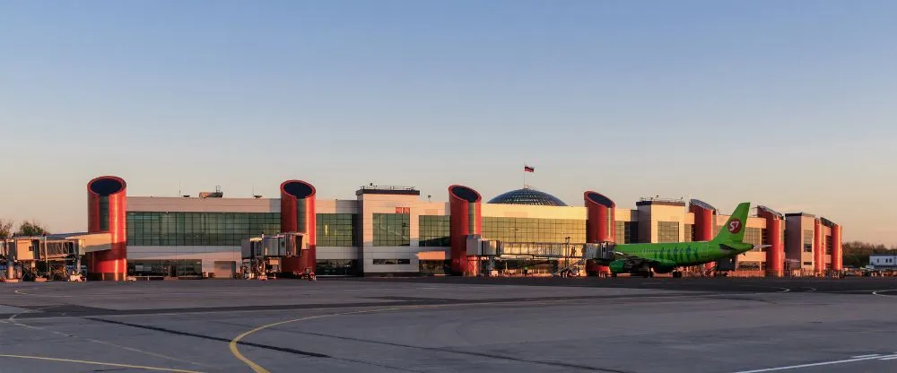 Utair Airlines KGD Terminal – Khrabrovo Airport