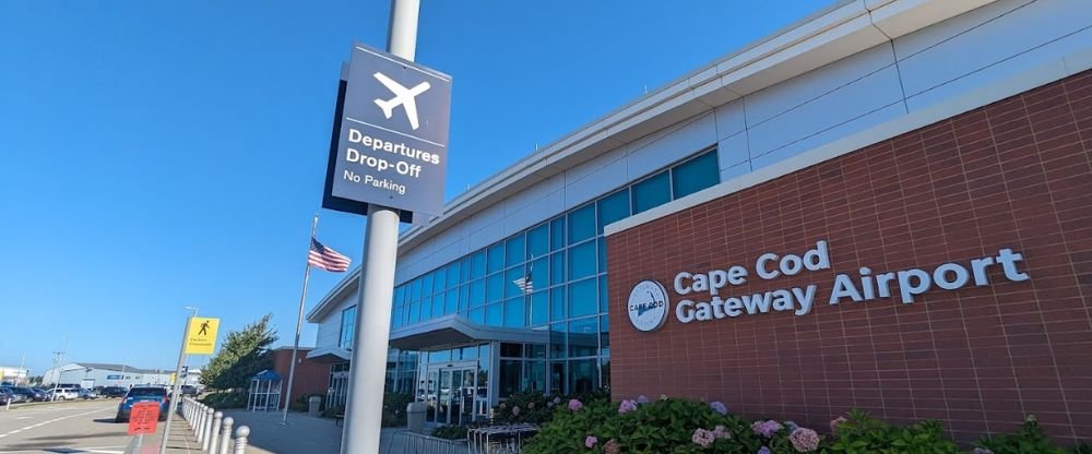 Cape Air HYA Terminal – Cape Cod Gateway Airport