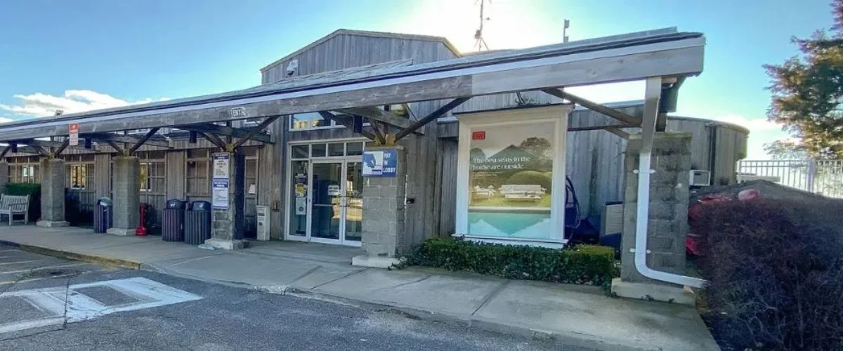 Cape Air HTO Terminal – East Hampton Airport